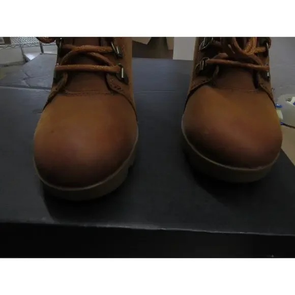 Good Condition Sorel Women's Lace Waterproof Boot - Size 8.5 - Picture 3 of 10